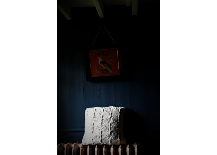 Knitted pure wool cushion. Bows. CZK12